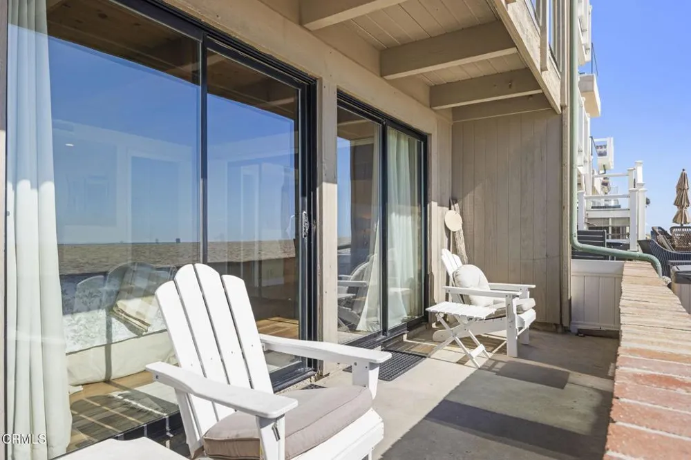 3949 Ocean Drive Oxnard, CA 93035