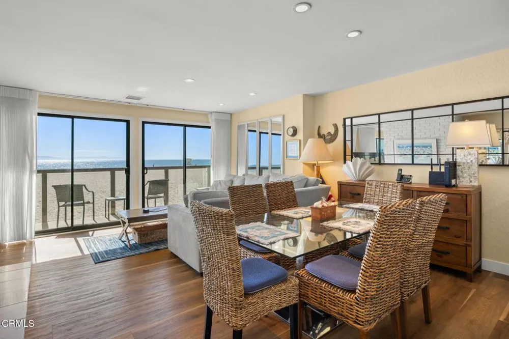 3949 Ocean Drive Oxnard, CA 93035