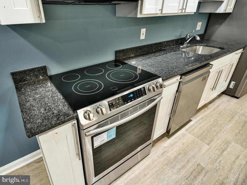 2010 ALICE AVENUE #101 Oxon Hill, MD 20745