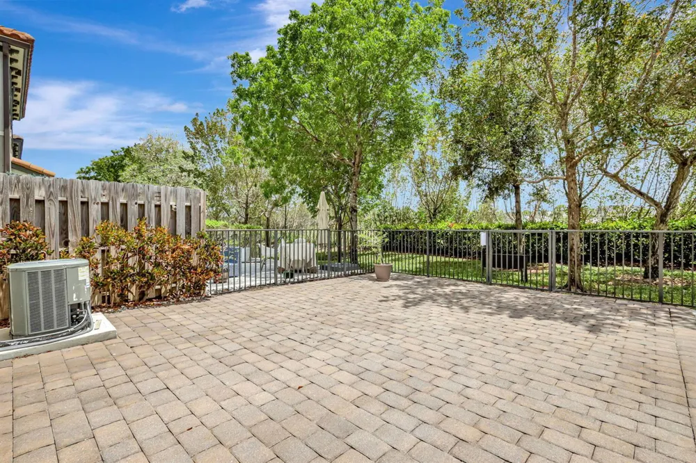 12950 ANTHORNE LANE Boynton Beach, FL 33436