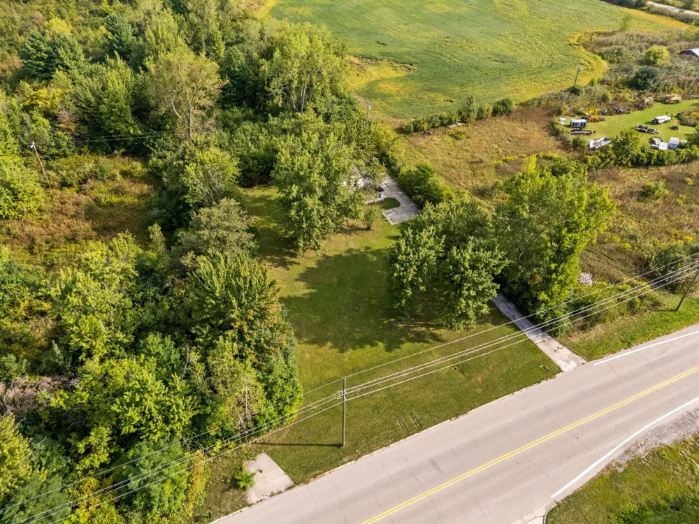 43650 Ecorse Road Belleville, MI 48111