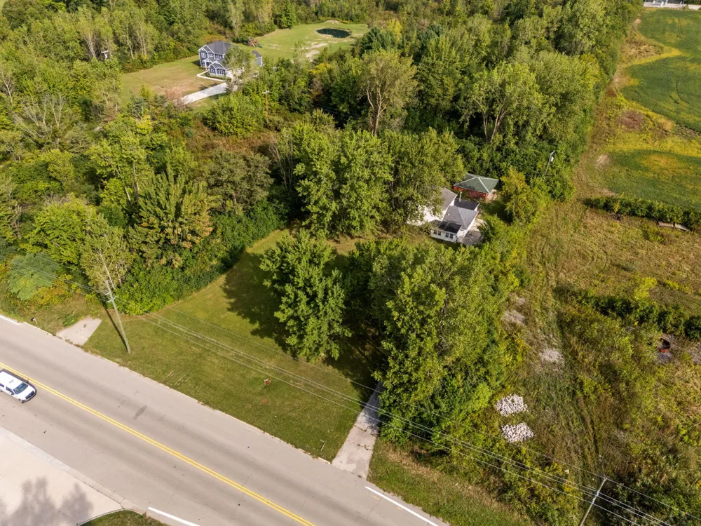 43650 Ecorse Road Belleville, MI 48111