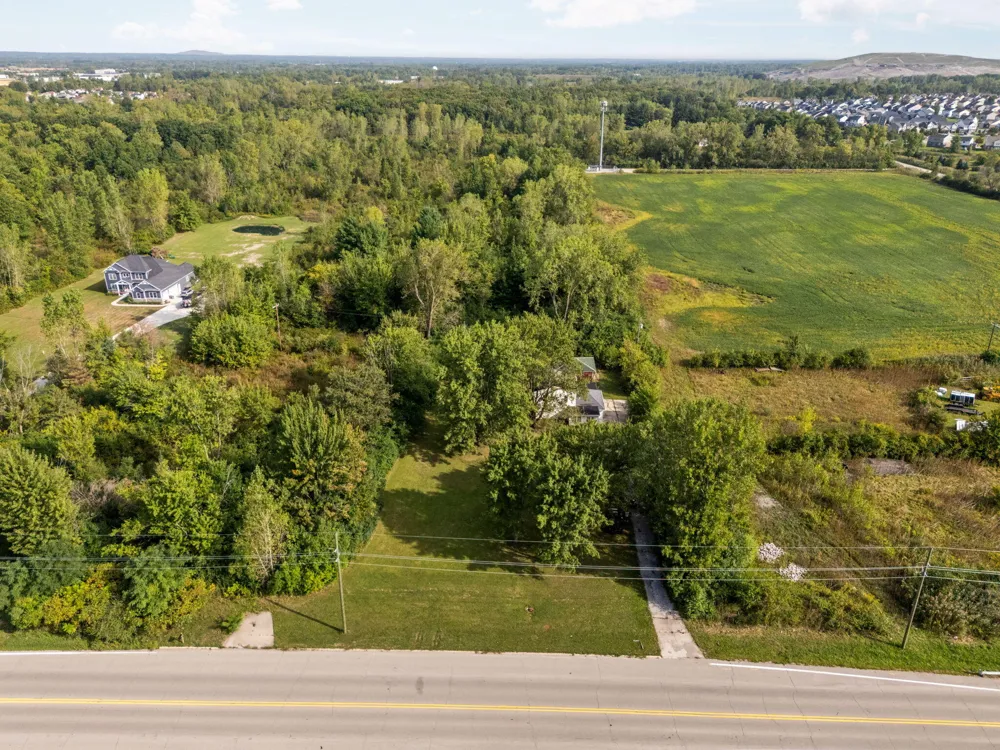 43650 Ecorse Road Belleville, MI 48111
