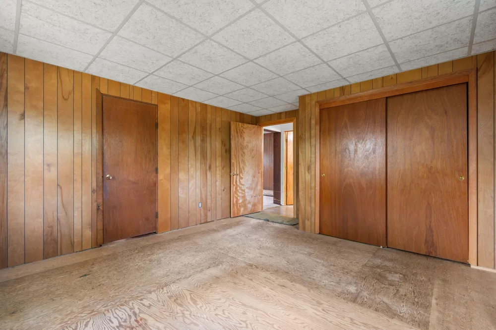 43650 Ecorse Road Belleville, MI 48111