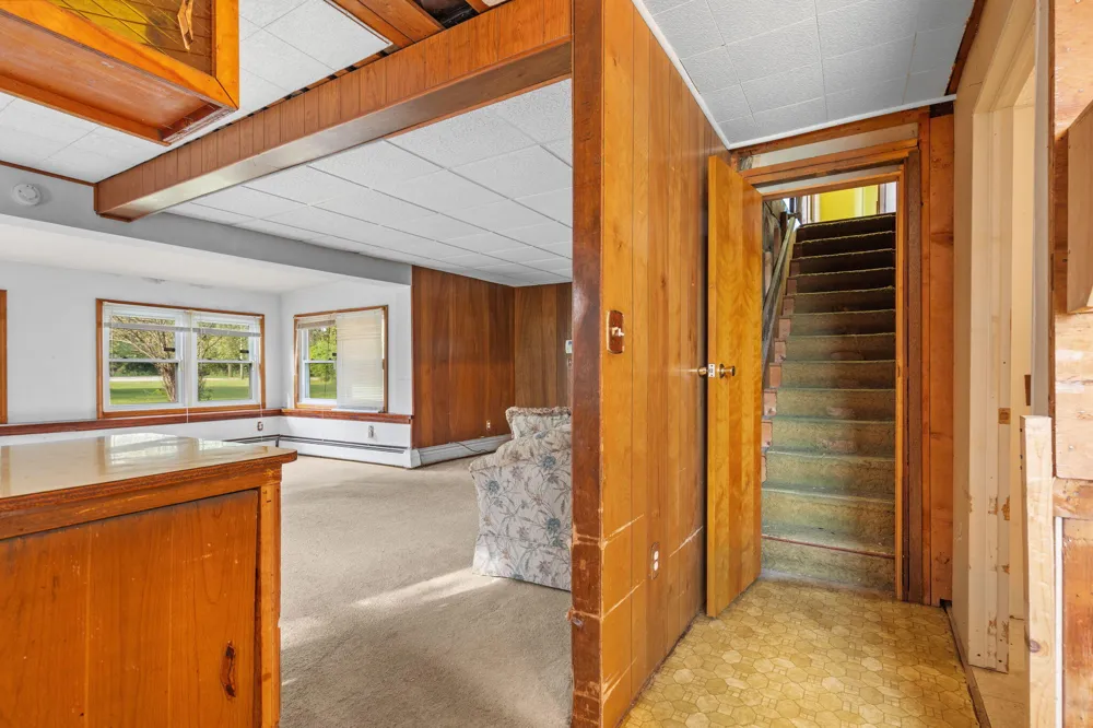 43650 Ecorse Road Belleville, MI 48111