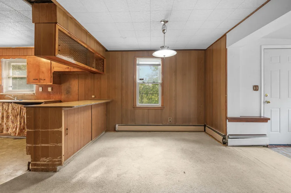 43650 Ecorse Road Belleville, MI 48111