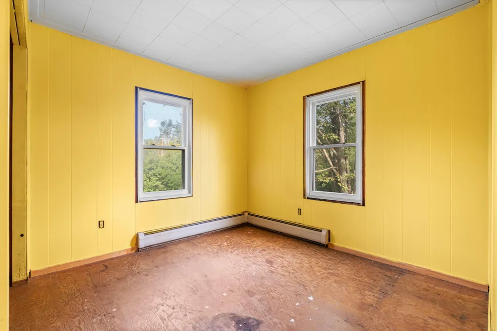 43650 Ecorse Road Belleville, MI 48111