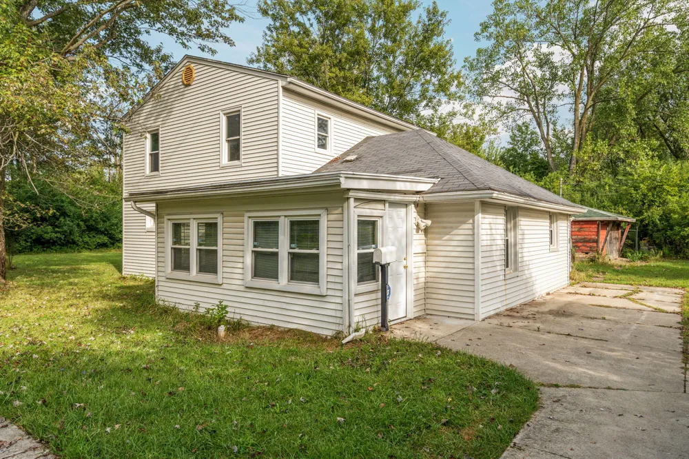 43650 Ecorse Road Belleville, MI 48111