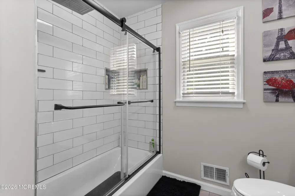 21 Cameron Court Freehold, NJ 07728