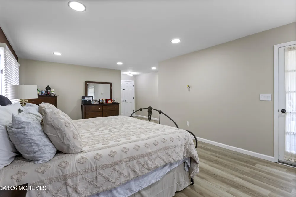 21 Cameron Court Freehold, NJ 07728