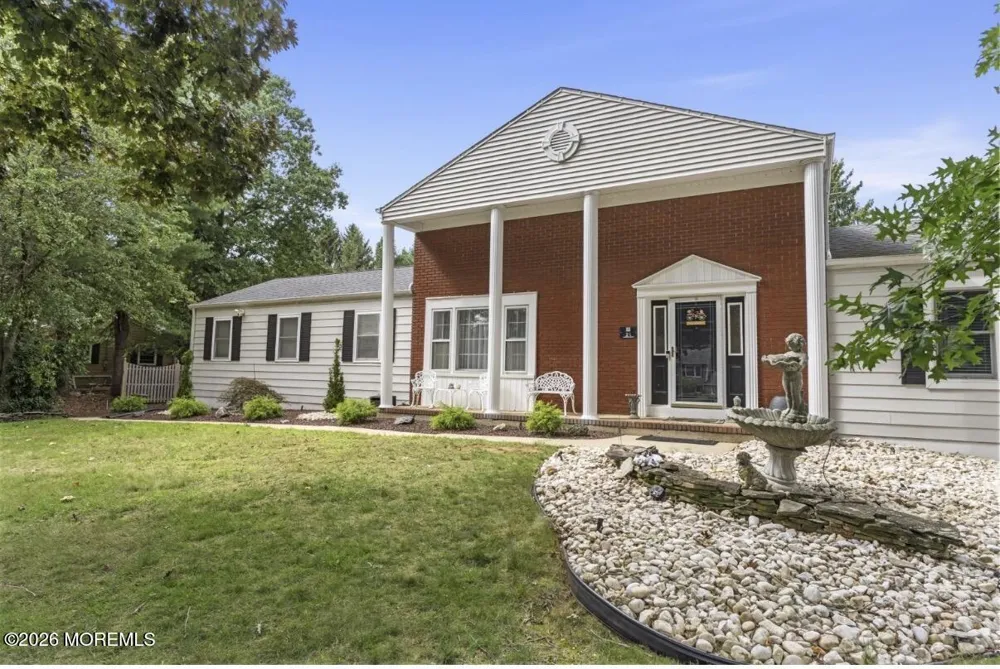 21 Cameron Court Freehold, NJ 07728