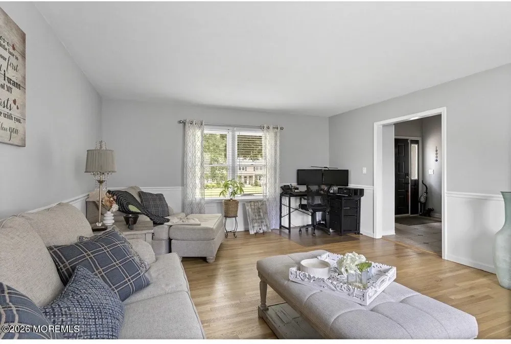 21 Cameron Court Freehold, NJ 07728