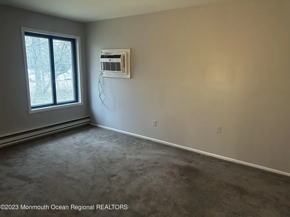5 Pine Cluster Circle #J Manalapan, NJ 07726