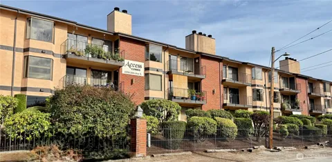 22700 28th Avenue S #203