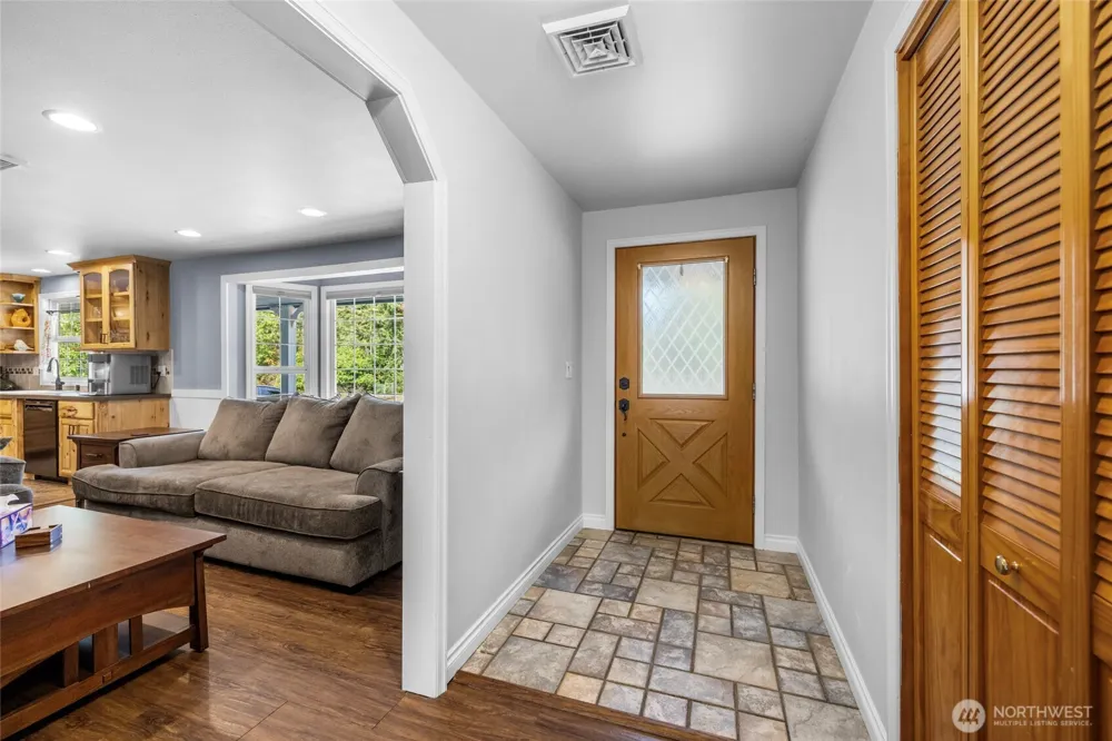 1866 Wellington Drive Oak Harbor, WA 98277