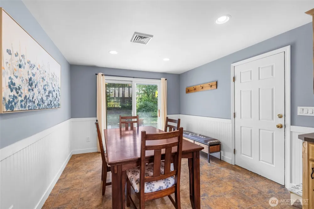 1866 Wellington Drive Oak Harbor, WA 98277