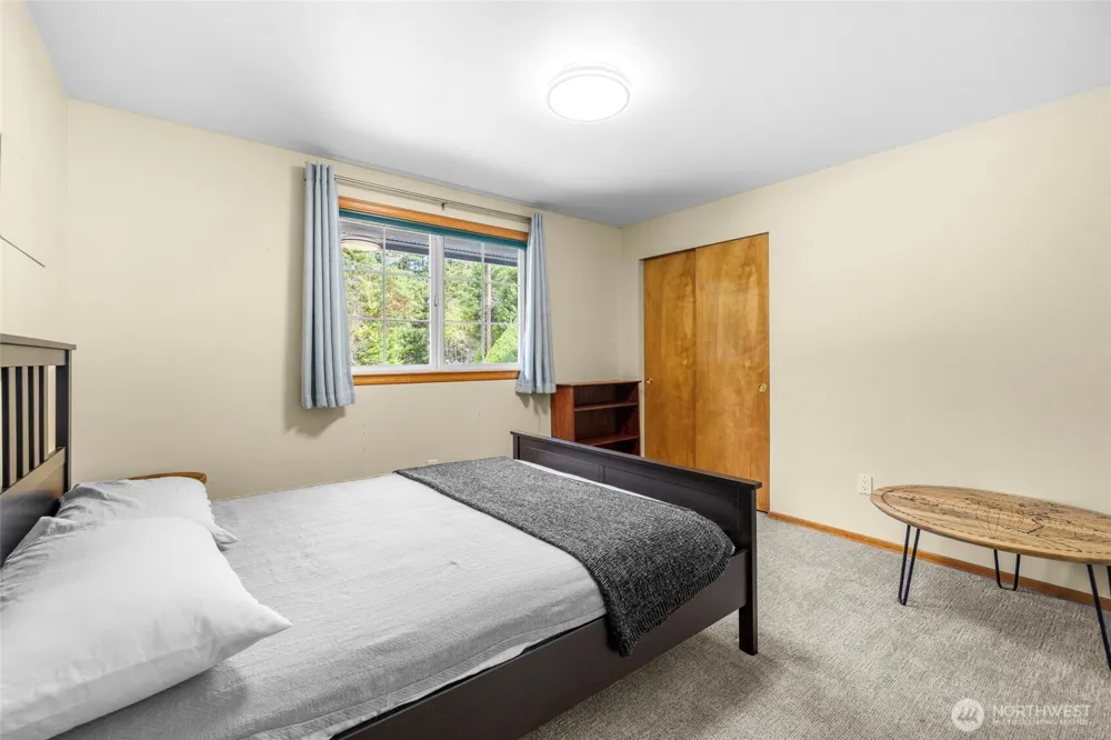 1866 Wellington Drive Oak Harbor, WA 98277