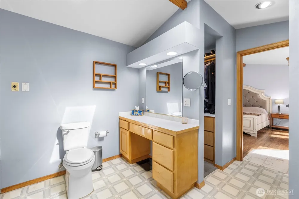1866 Wellington Drive Oak Harbor, WA 98277