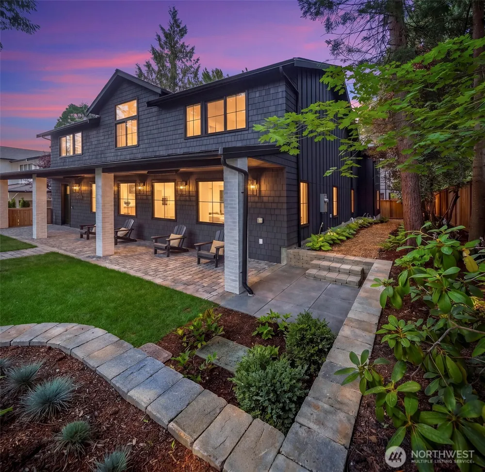 12416 NE 72nd Street Kirkland, WA 98033