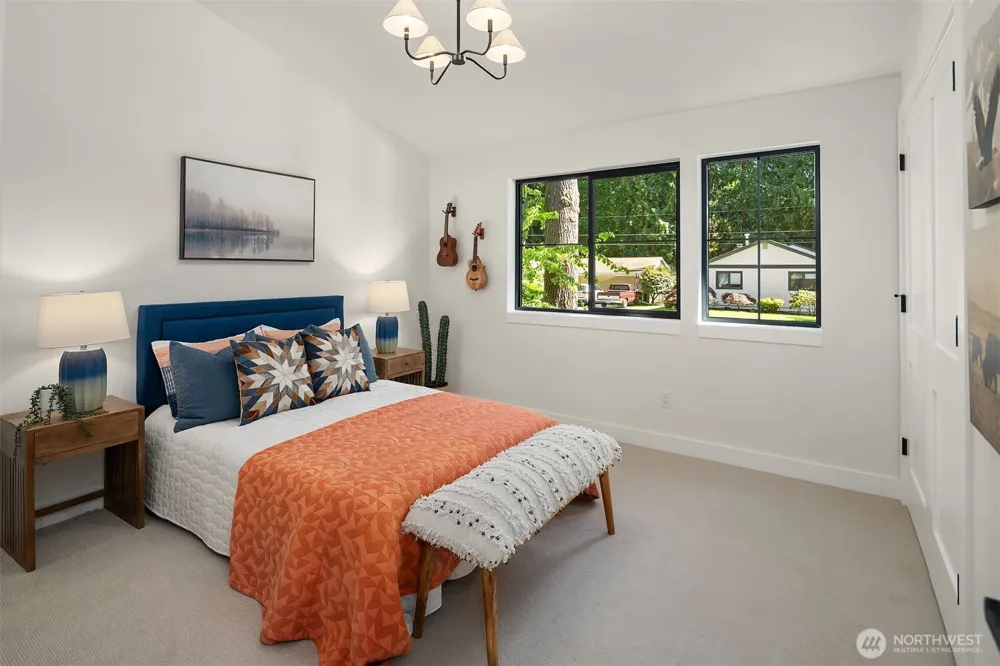 12416 NE 72nd Street Kirkland, WA 98033