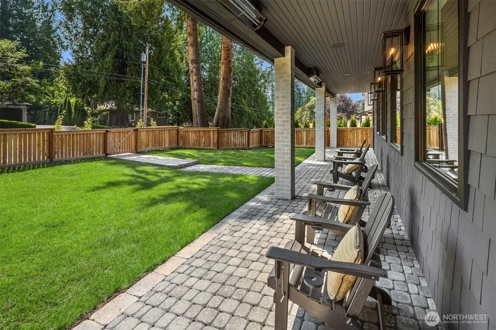12416 NE 72nd Street Kirkland, WA 98033