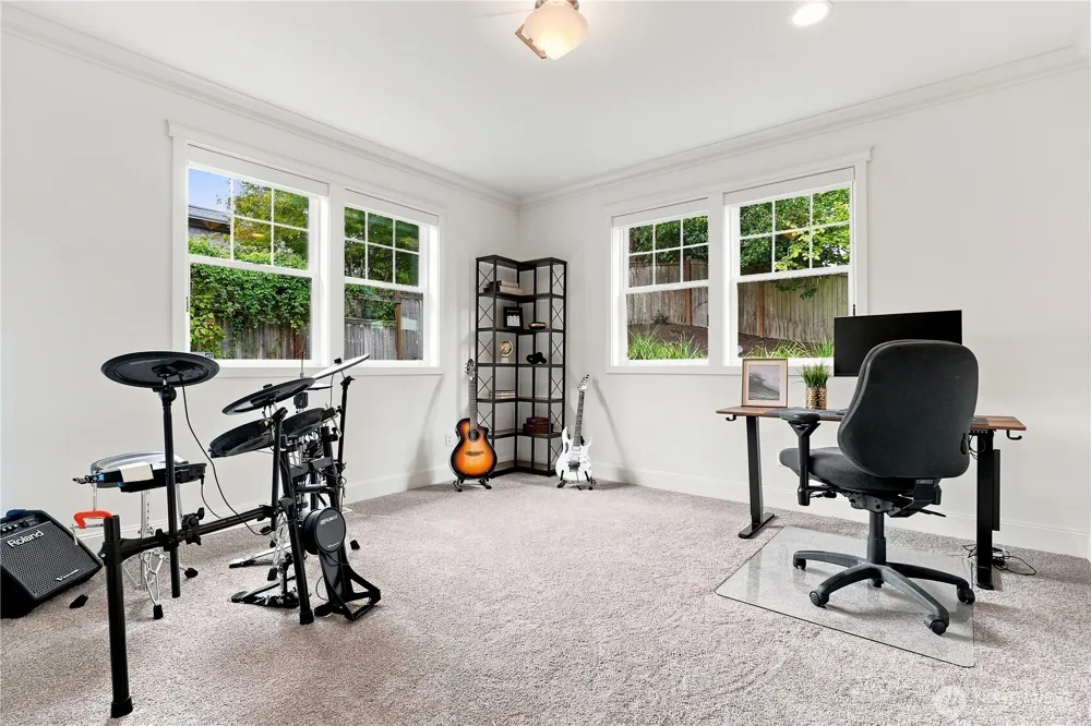 1020 5th Street Kirkland, WA 98033