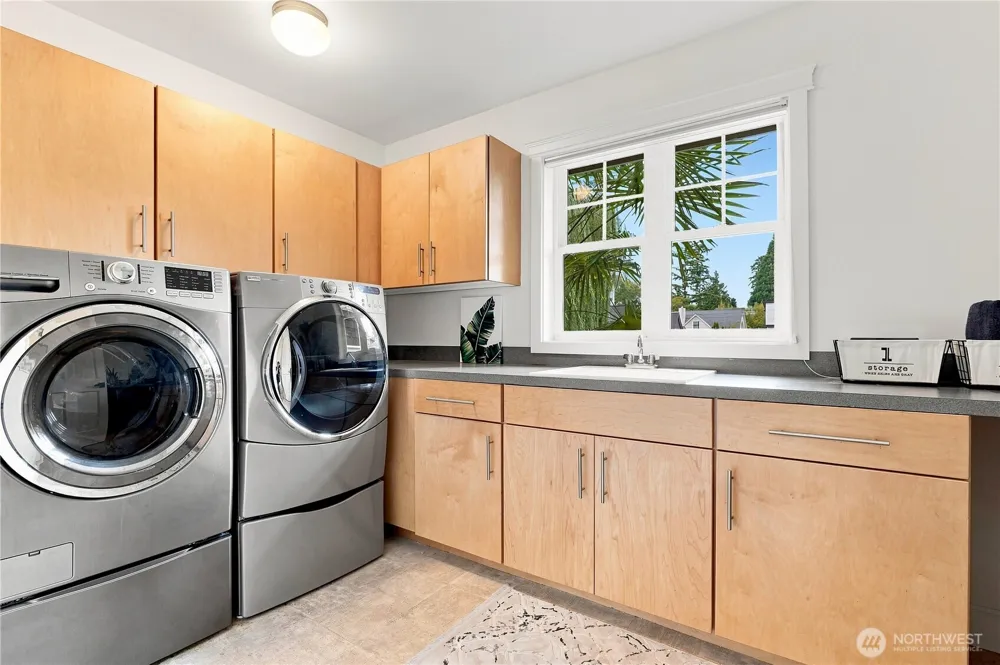 1020 5th Street Kirkland, WA 98033