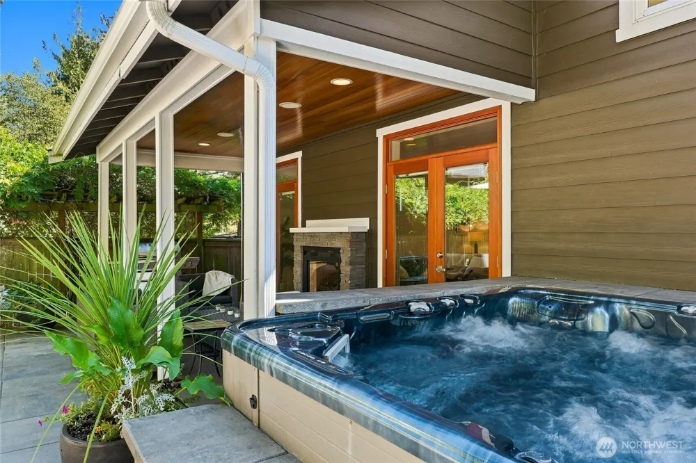 1020 5th Street Kirkland, WA 98033