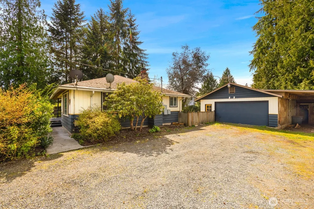 11122 Angeline Road E Bonney Lake, WA 98391