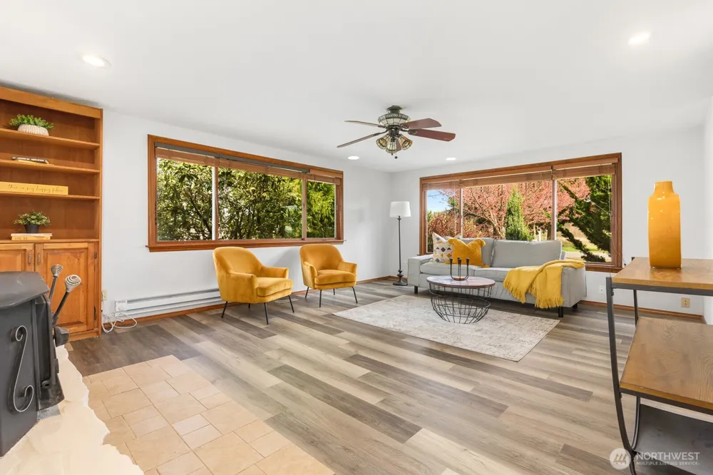 11122 Angeline Road E Bonney Lake, WA 98391