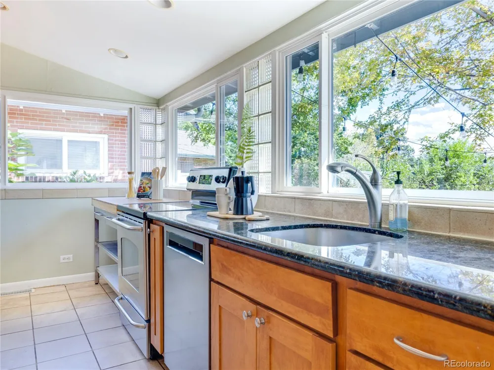 3138 W 41st Avenue Denver, CO 80211