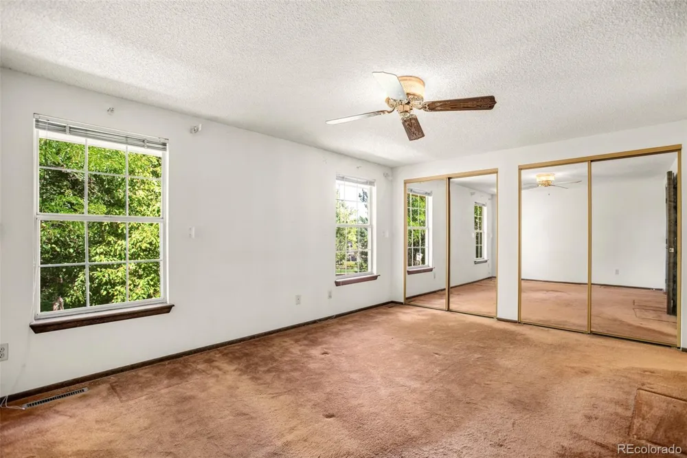 2439 W Kettle Circle Littleton, CO 80120