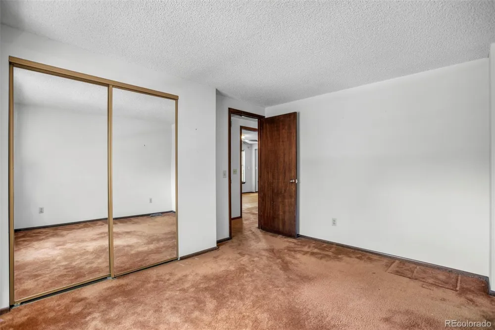 2439 W Kettle Circle Littleton, CO 80120