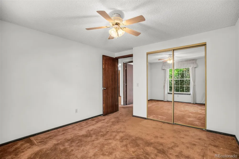 2439 W Kettle Circle Littleton, CO 80120