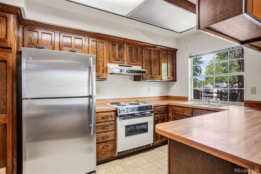 2439 W Kettle Circle Littleton, CO 80120