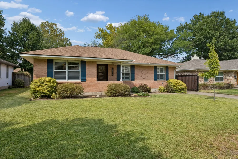 10619 Longmeadow Drive Dallas, TX 75238
