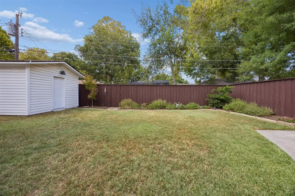 10619 Longmeadow Drive Dallas, TX 75238