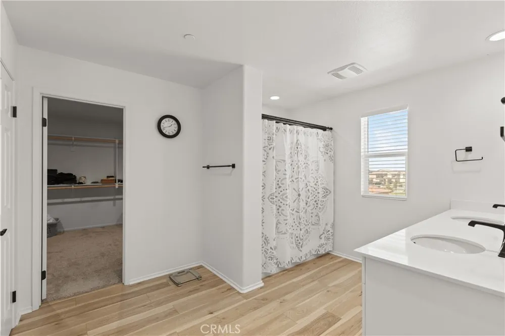 214 Knotgrass Street Hemet, CA 92543