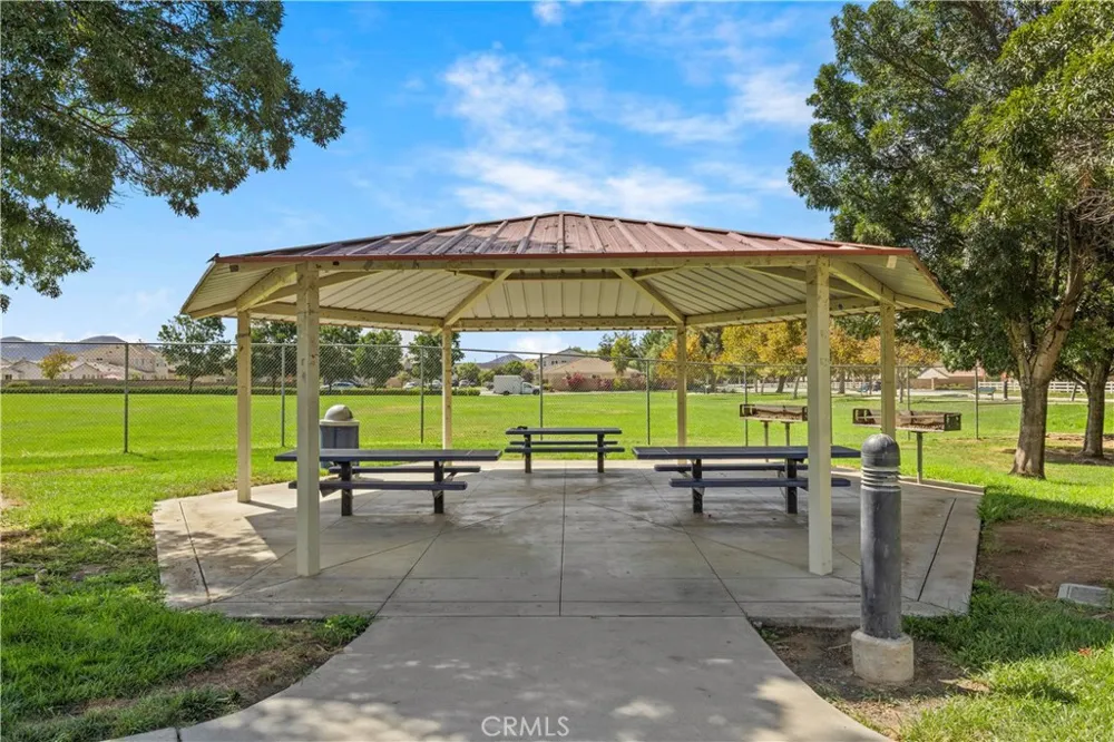 214 Knotgrass Street Hemet, CA 92543