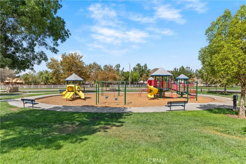 214 Knotgrass Street Hemet, CA 92543