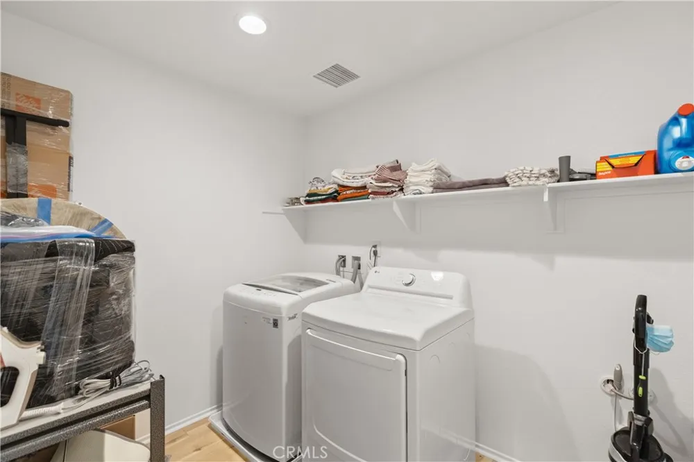 214 Knotgrass Street Hemet, CA 92543