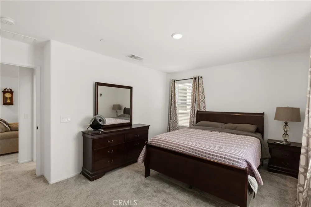 214 Knotgrass Street Hemet, CA 92543