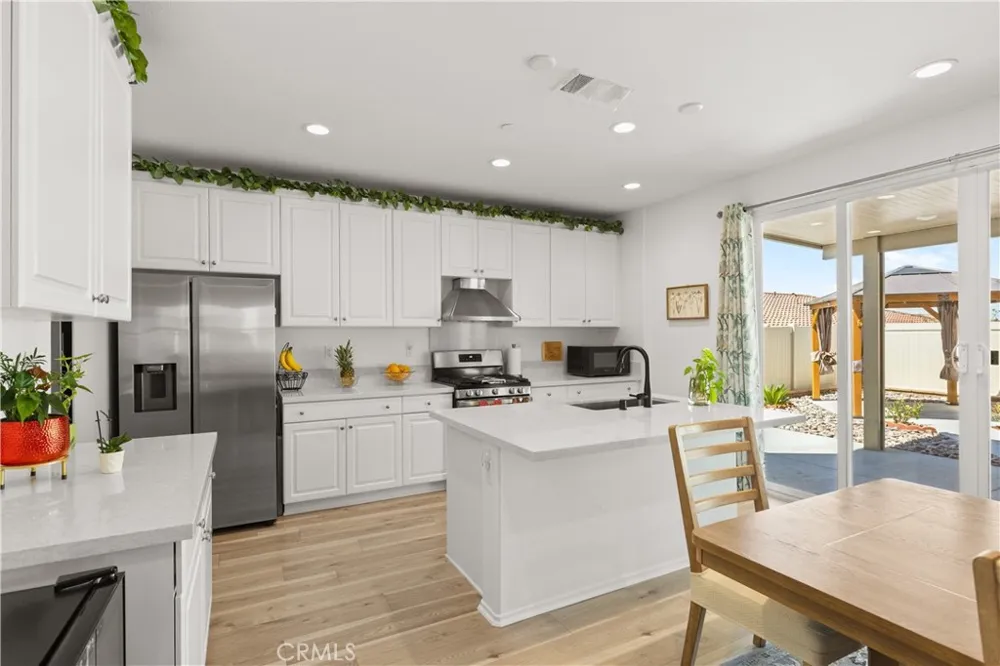 214 Knotgrass Street Hemet, CA 92543