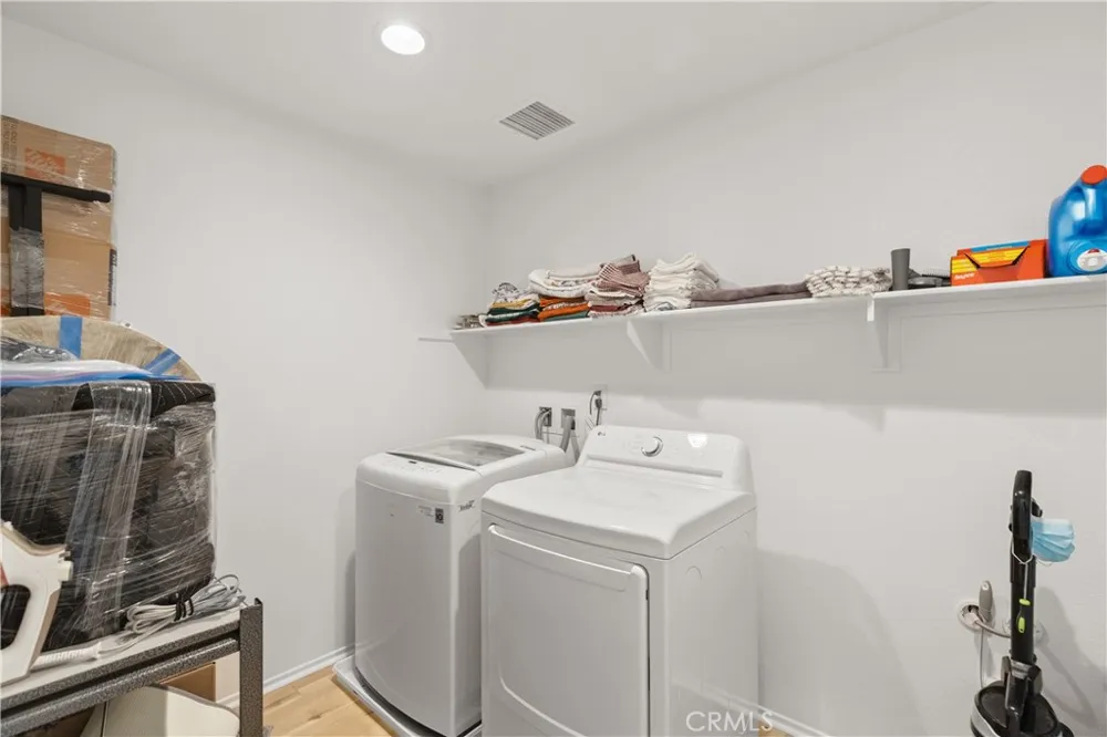 214 Knotgrass Street Hemet, CA 92543