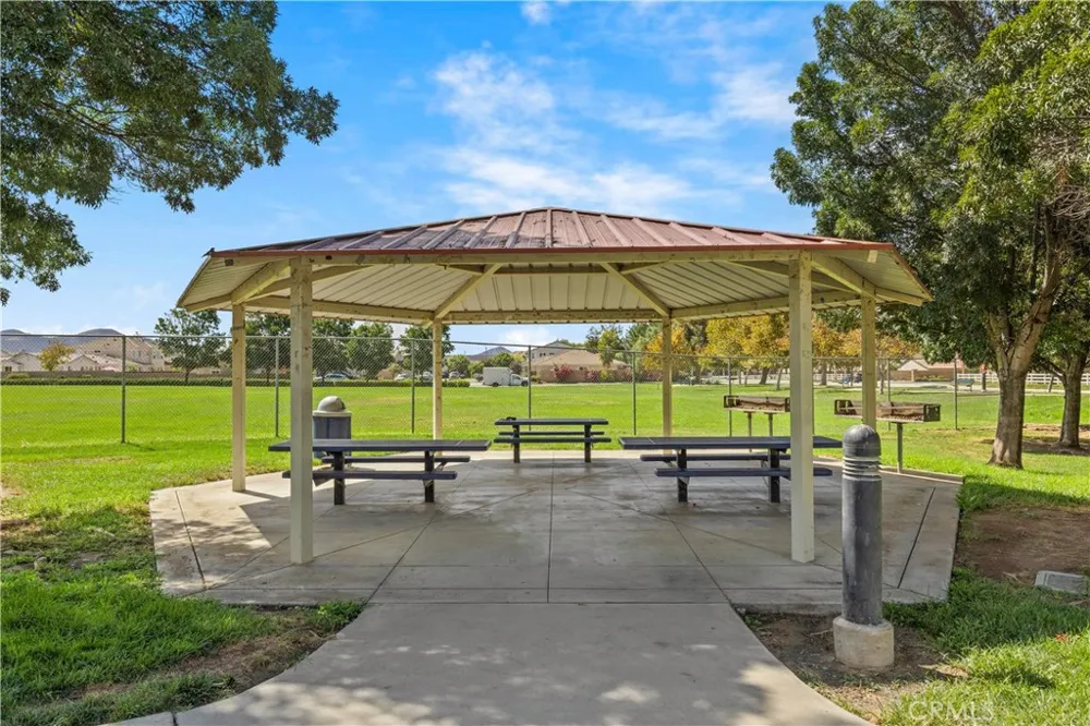 214 Knotgrass Street Hemet, CA 92543
