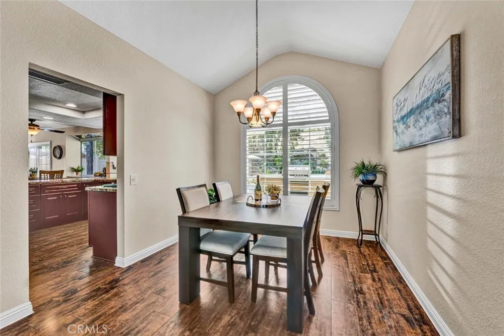 13105 Fescue Court Corona, CA 92883