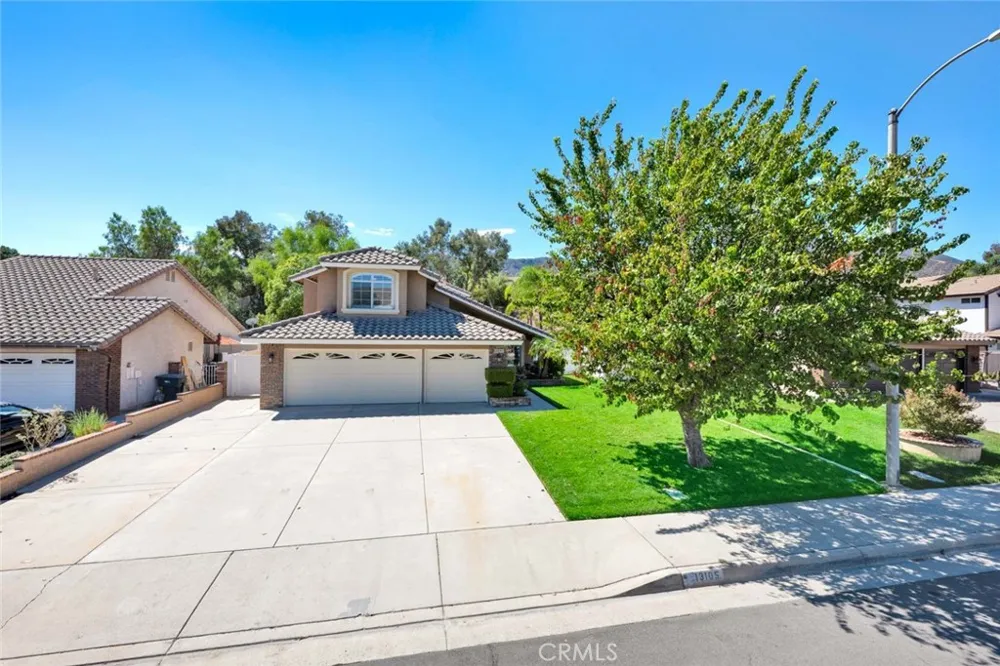 13105 Fescue Court Corona, CA 92883