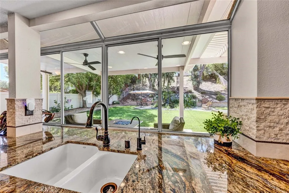 13105 Fescue Court Corona, CA 92883
