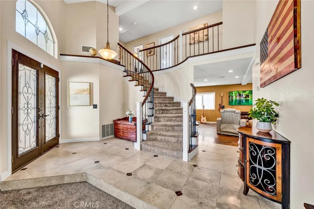 13105 Fescue Court Corona, CA 92883