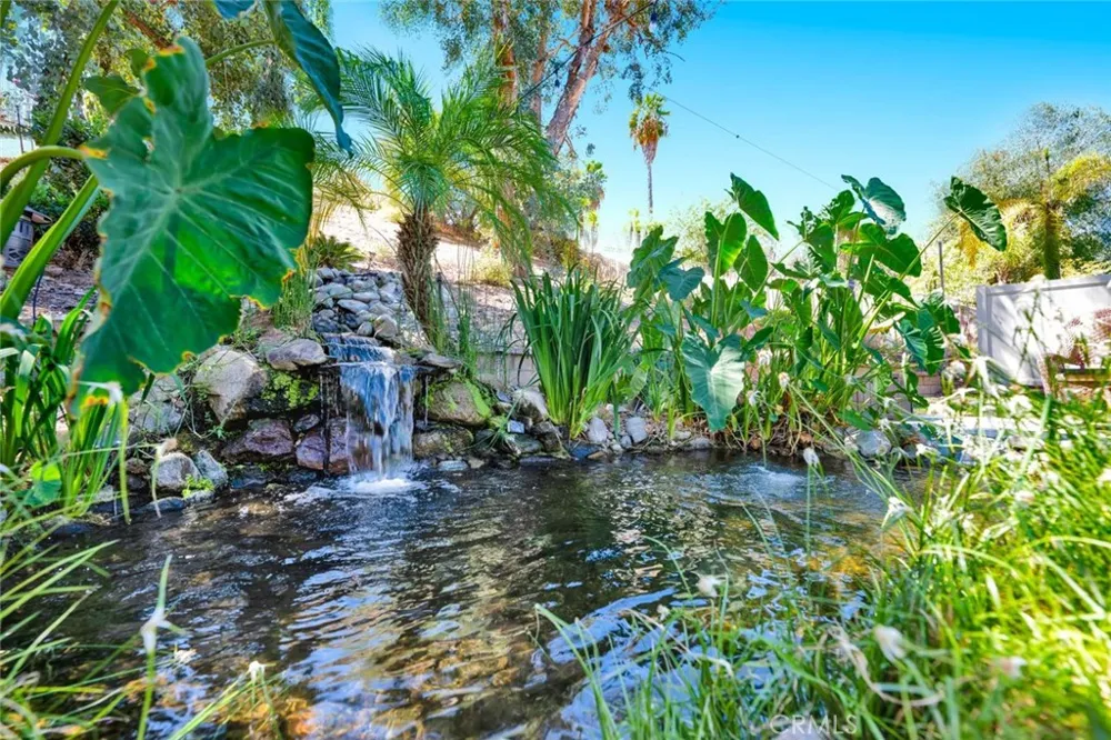 13105 Fescue Court Corona, CA 92883